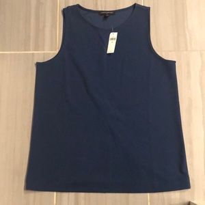 NEW- Women’s Banana Republic Sleeveless Top